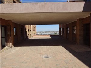 244 m² Commercial space in Kyalami