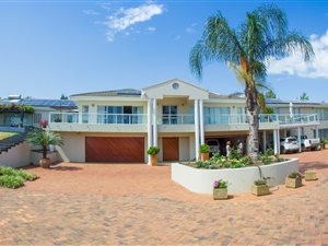 3.8 ha Farm in Stellenbosch Central