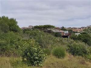 843 m² Land available in Great Brak River