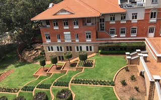 47 m² Commercial space in Houghton Estate