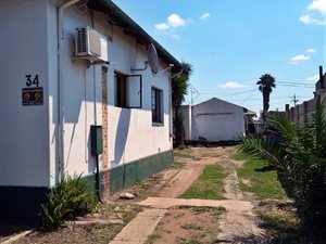 2 Bed House in Krugersdorp West