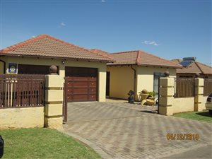 3 Bedroom House in Alveda