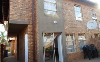 3 Bedroom Duplex in Montana Gardens