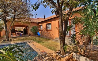 3 Bedroom Cluster in Honeydew Ridge