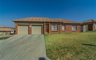 3 Bedroom House in Halfway House