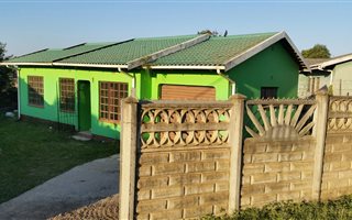 3 Bedroom House in Ngwelezana