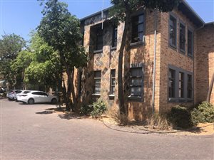 80 m² Commercial space in Allens Nek
