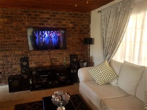 1 Bed Garden Cottage in Glen Austin AH