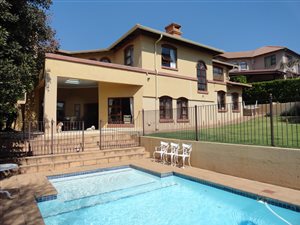4 Bed House in Waterkloof Ridge