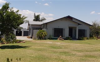 1.7 ha Farm in Randfontein