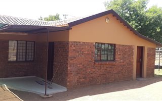 4 Bedroom House in Claremont