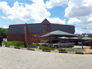 403 m² Industrial space in Bromhof
