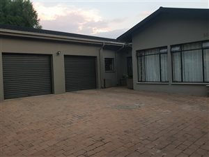 4 Bed House in Parktown Estate