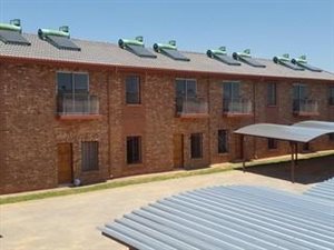 2 Bed Apartment in Olievenhoutbosch
