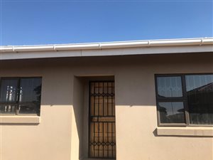 3 Bed House in Daveyton