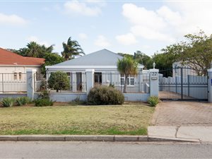 4 Bed House in Mill Park