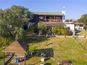 1984 m² Farm in Malmesbury