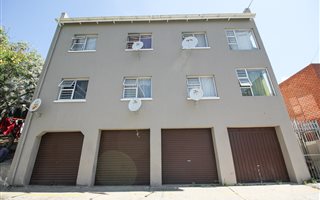 850 m² Commercial space in Richmond Hill