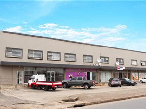 Commercial space in Richem