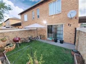 2 Bed Townhouse in Strubens Valley