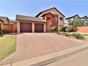 4 Bed House in Eldo View