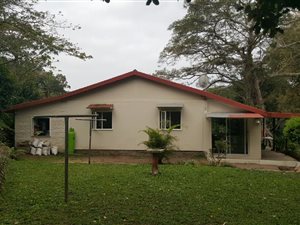 2 Bed House in Hibberdene