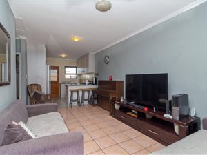 2 Bed Townhouse in Kuilsriver
