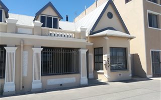 3 Bedroom House in Strand Central