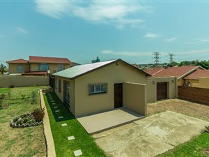 3 Bed House in Bosmont