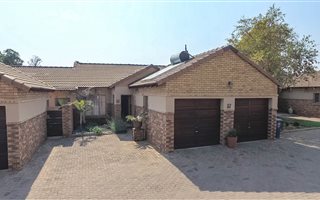 3 Bedroom Townhouse in Equestria