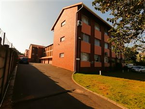 2 Bed Apartment in Montclair