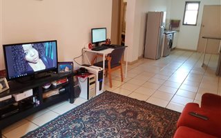 2 Bedroom Apartment in Zwartkop