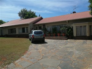 4 Bedroom House in Clubview