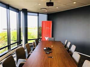 238 m² Commercial space in La Lucia