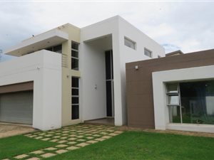 4 Bed House in Silverwoods Country Estate