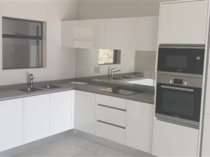 2 Bed Townhouse in Pomona