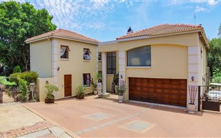 7 Bedroom Cluster in Dowerglen and Ext