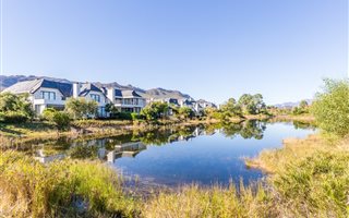 567 m² Land available in Pearl Valley