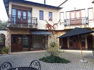 42 m² Commercial space in Dullstroom