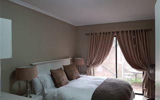 1 Bedroom Garden Cottage in Eldoraigne