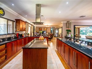 4 Bed Townhouse in Kloof