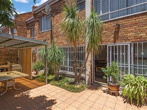 2 Bed Townhouse in Pollak Park