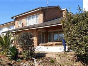 6 Bed House in Lenasia