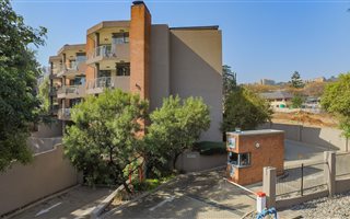 2 Bedroom Apartment in Bedfordview