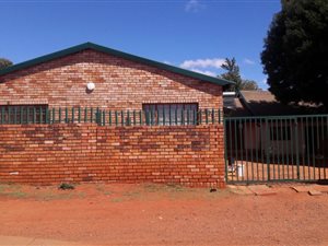 7 Bedroom House in Lenasia South