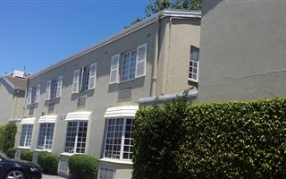 86 m² Commercial space in Claremont