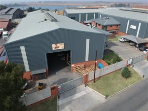 1038 m² Industrial space in Brakpan North
