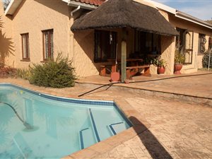 6 Bed House in Stellenberg