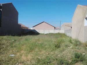 250 m² Land available in Golden Gardens