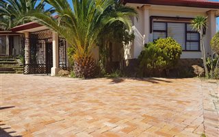 3 Bedroom House in Plattekloof